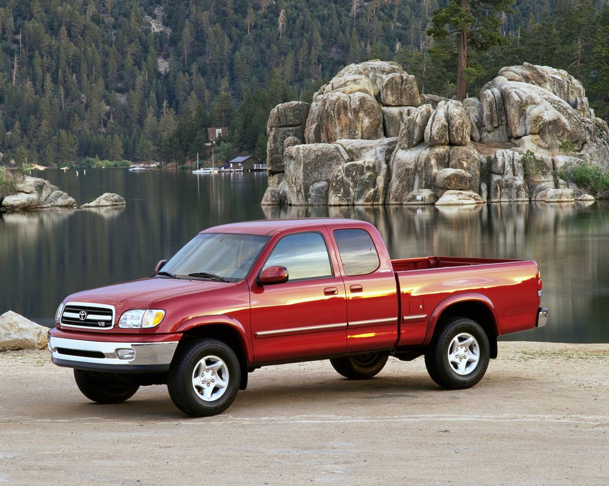 Tundra Generations Define a Quarter-Century of Toyota Truck Development